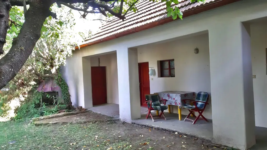 Charmantes, idyllisches Landhaus mit eigenem Ferienappartement und Raum für Ideen!