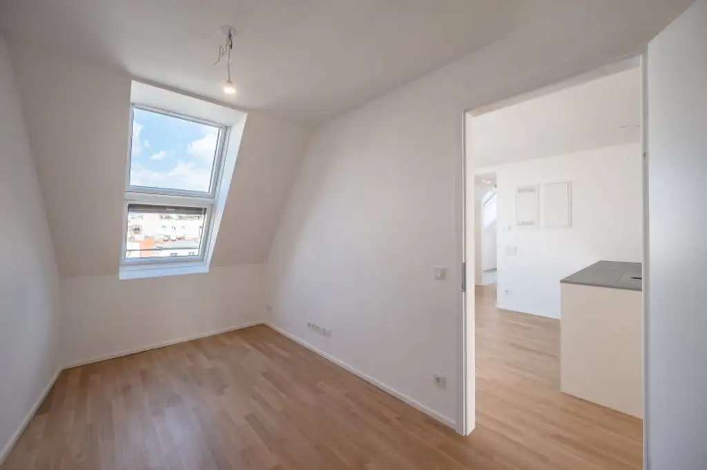 ++MOLLARD 50++ Outstanding 3-room apartment in a prime central location (1/28)