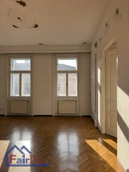 .***AB SOFORT***Altbaucharme trifft Stadtleben – großzügige 4-Zimmer-Wohnung  nahe Rochusmarkt***