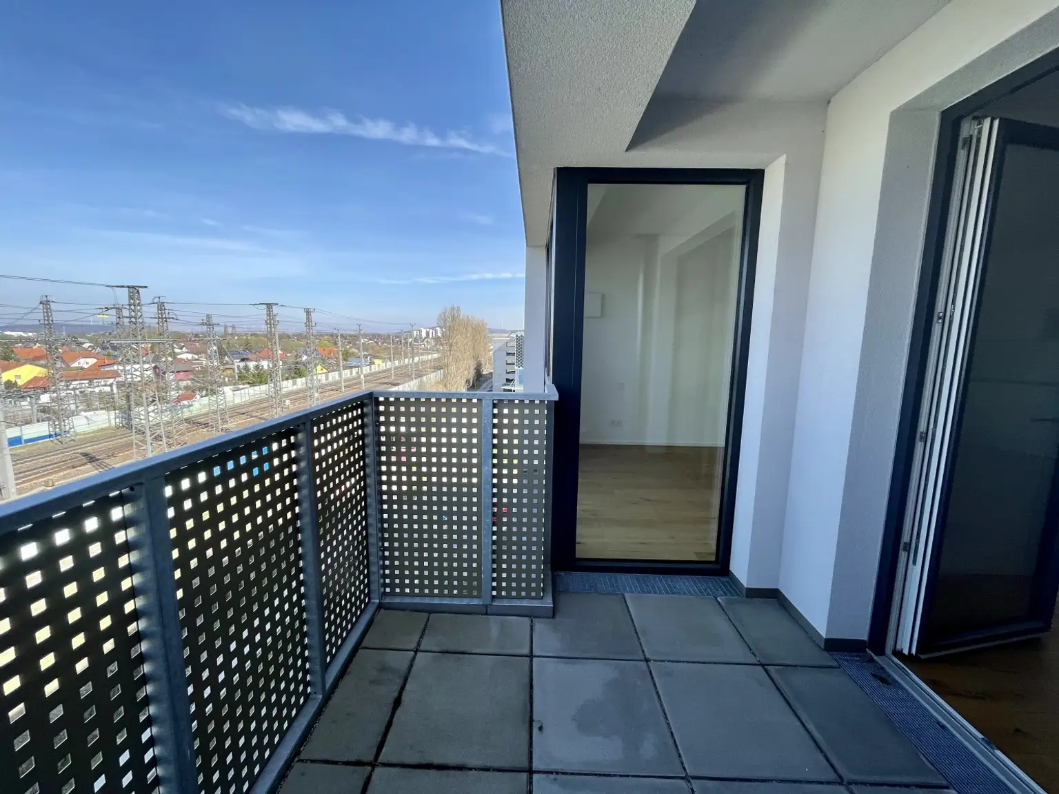 Loggia I