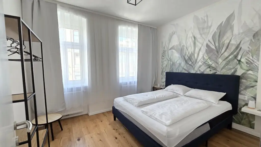 Schöne 3 Zimmer Wohnung, komplett Neu saniert vor einem Jahr