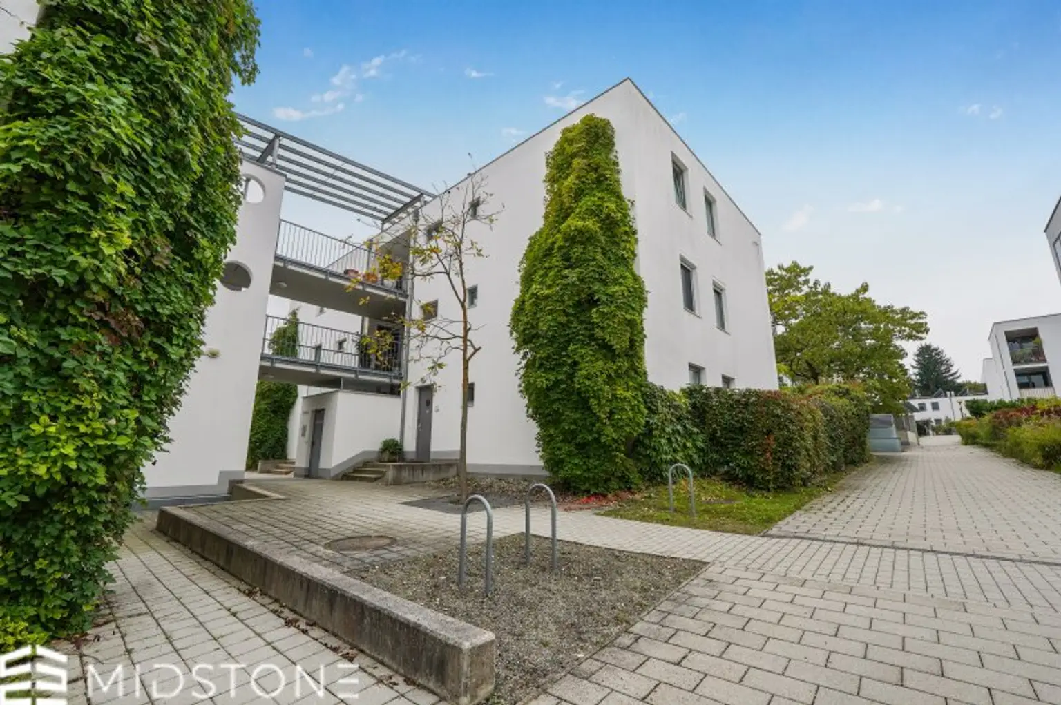 Neuwertige Wohnung in Mauer -  mit Loggia, Wellnessbad und Garagenplatz in Grühruhelage