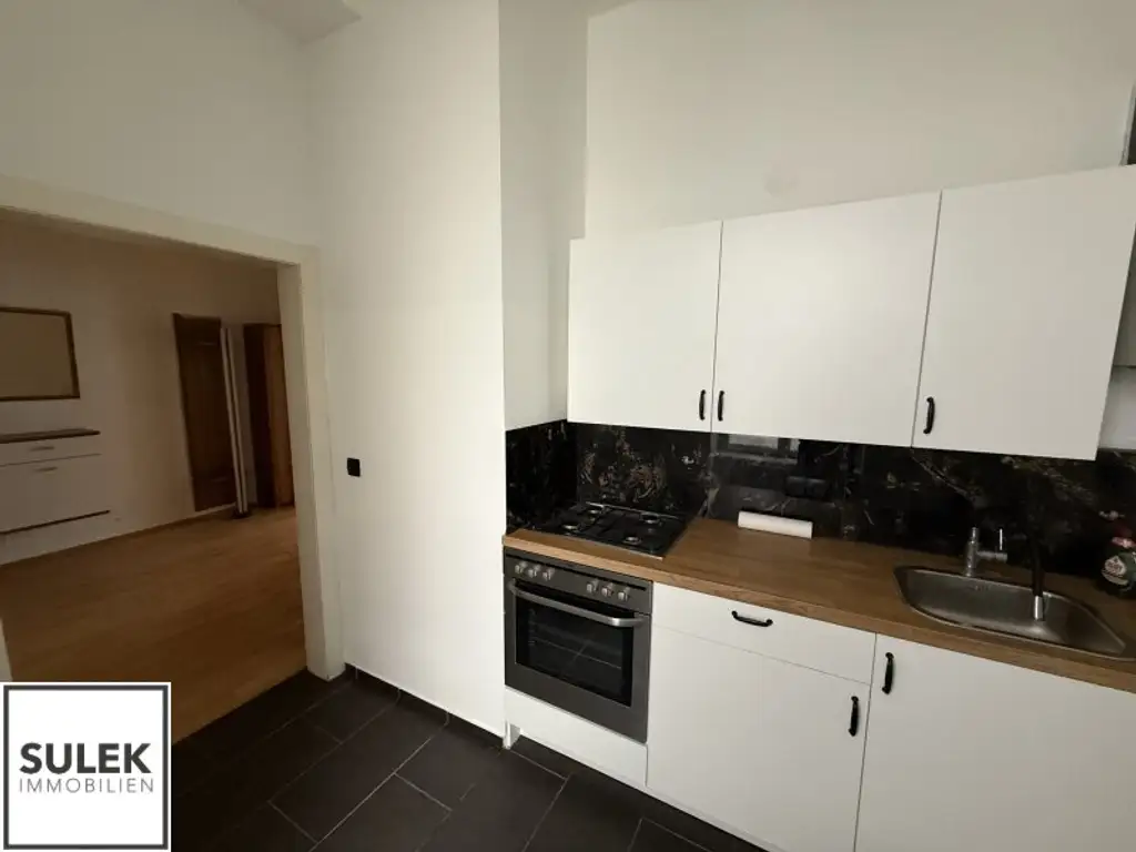 Geräumige 2-Zimmer-Wohnung mit Potenzial auf der Mariahilfer Straße 187 (sanierungsbedürftig)  **VIDEOTOUR**