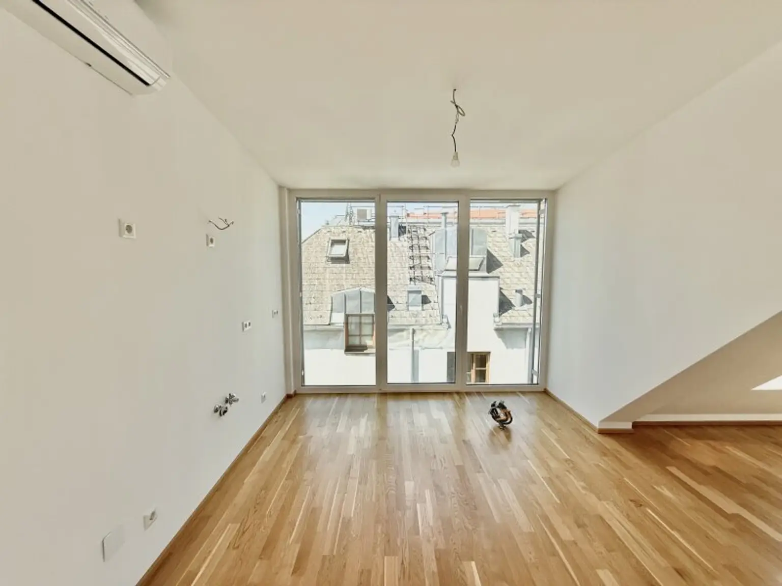 BELGHOFERHAUS 42 - Exklusive 3-Zimmer Penthousewohnung mit direktem Liftzugang und Klimageräten sowie eigener Dachterrasse
