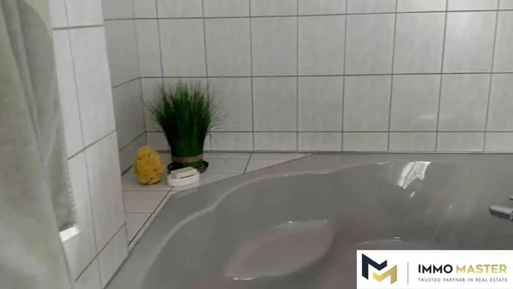 Wohnen auf 1000 m² barrierefreier Fläche, Bungalow in Trumau mit uneinsehbarem Garten