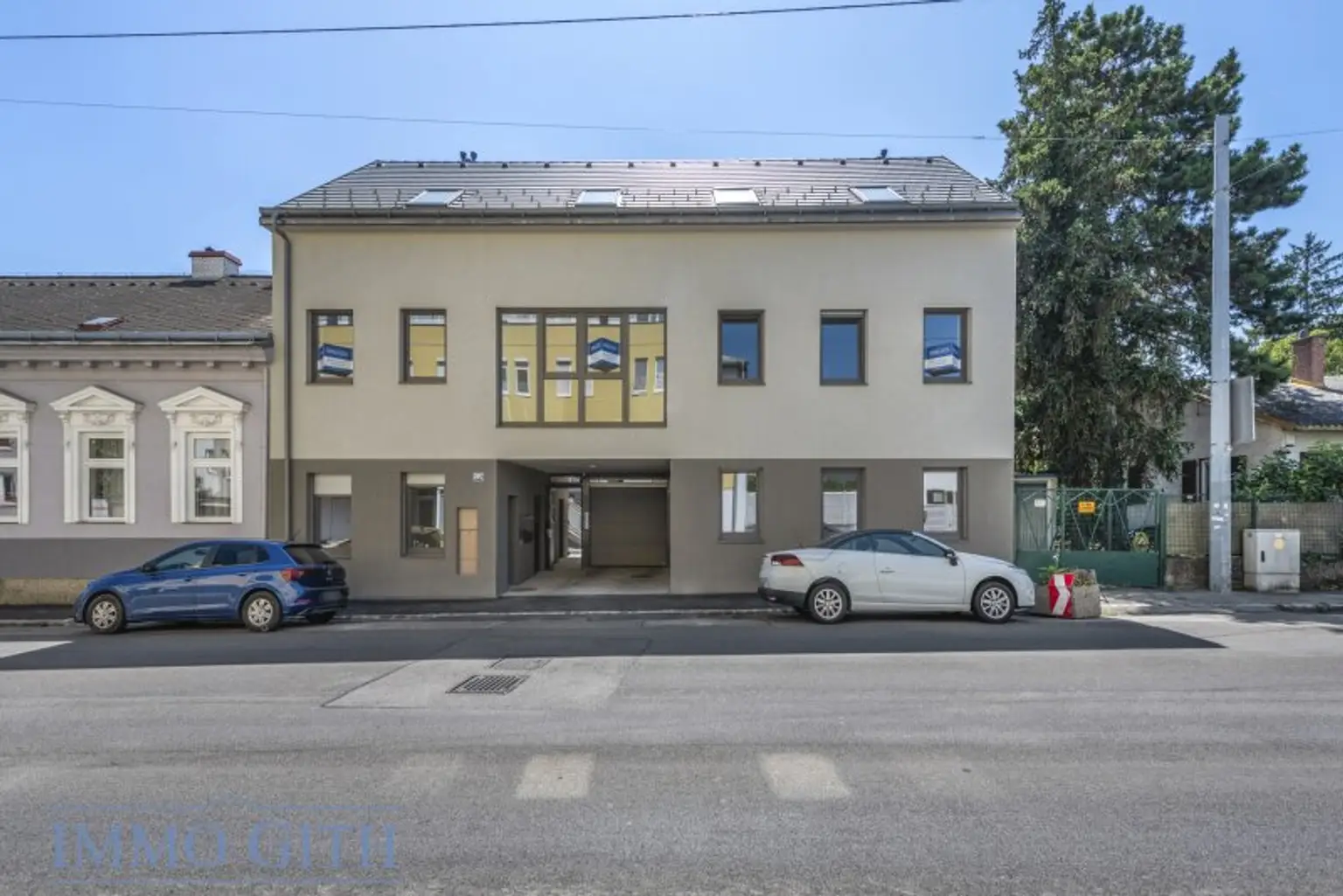 EXKLUSIVES TOWNHOUSE MIT GARTEN, PV-ANLAGE & DESIGNAUSSTATTUNG ZU KAUFEN – WIEN DIREKT VOR DER TÜR