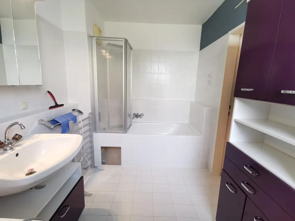 Charmante 2-Zimmer-Wohnung mit Balkon im Grünen