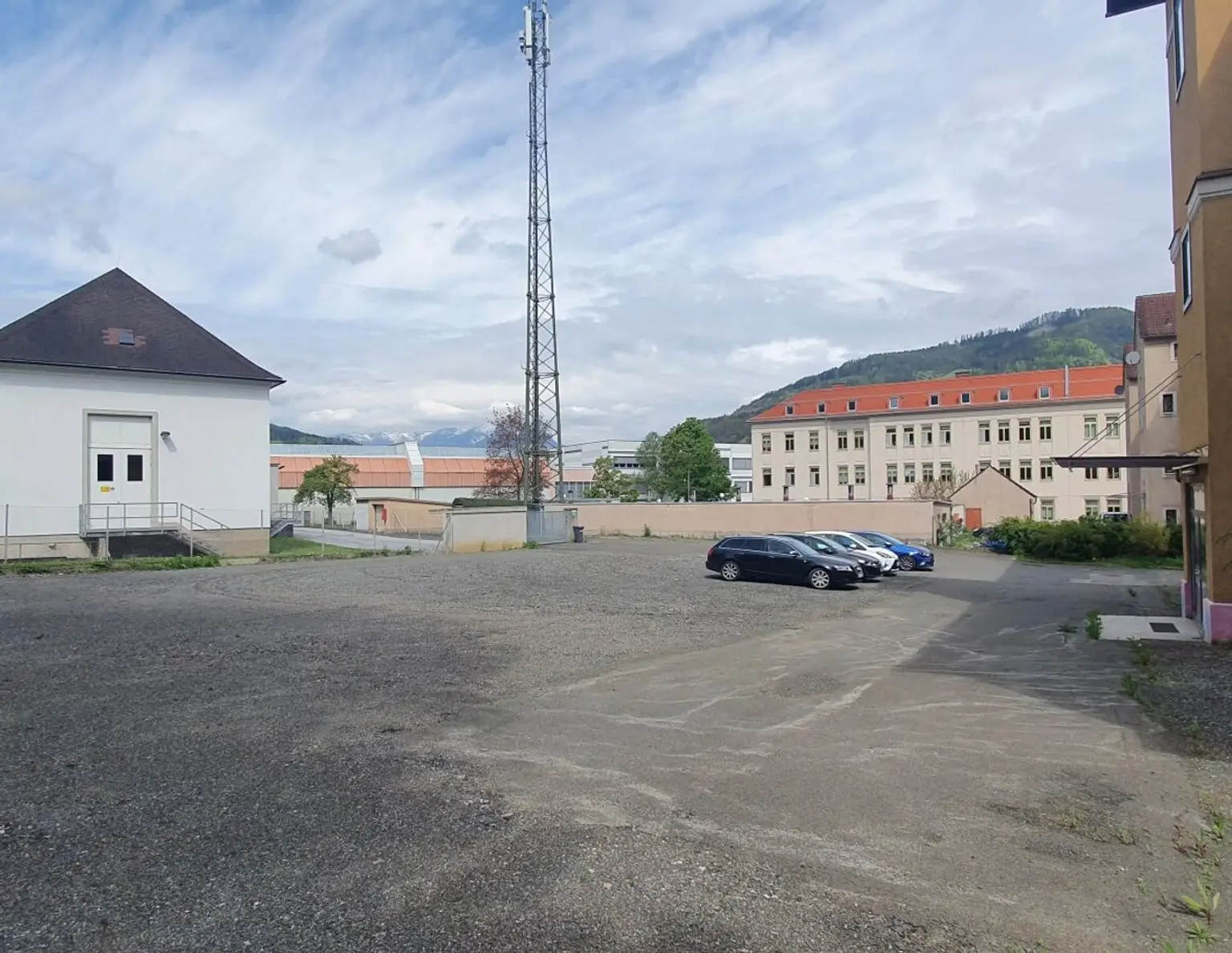 Leoben! - Sanierungsbedürftiges Gewerbeobjekt mit Ausbau- und Zubau Potential!