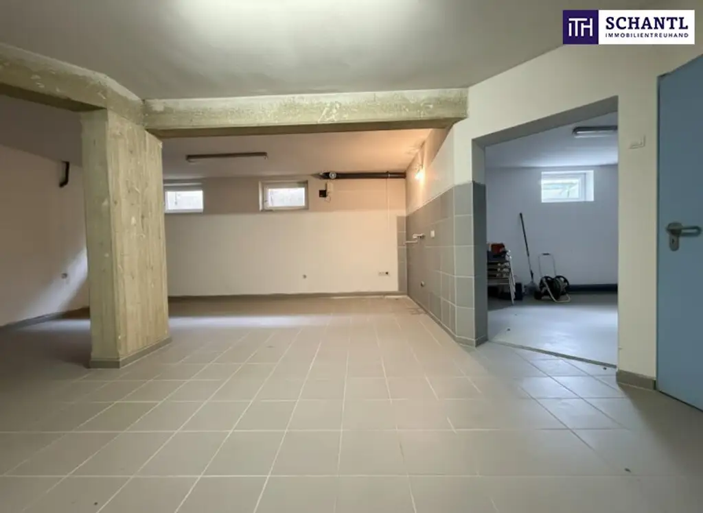 SONNENLAGE - Neuwertiges ca. 160m2 großes Traumhaus mit idyllischem Garten + Terrasse, 2 Garagen & Top-Ausstattung in Ruhelage