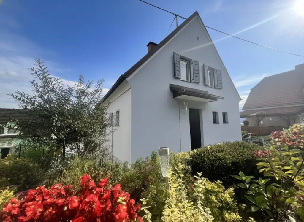 gemütliches Wohnhaus in schöner Wohngegend und toller Aussicht