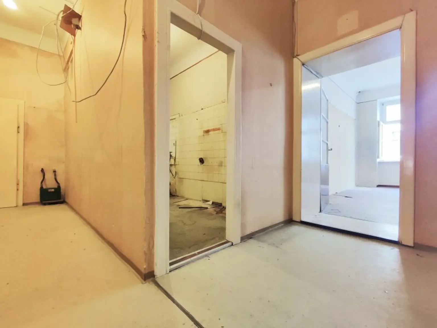 WEISSGERBERVIERTEL : Zentrale Lage beim Radetzkyplatz!
