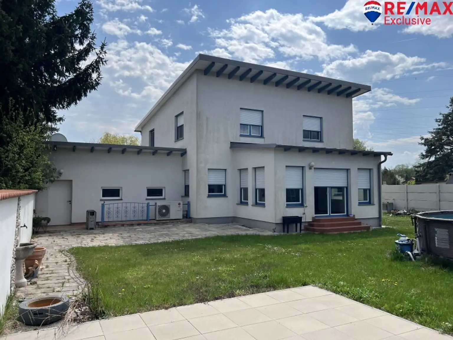 Großzügiges Einfamilienhaus mit Garten, Terrasse & Garage in Ebenfurth, 4 Zimmer, 195m²