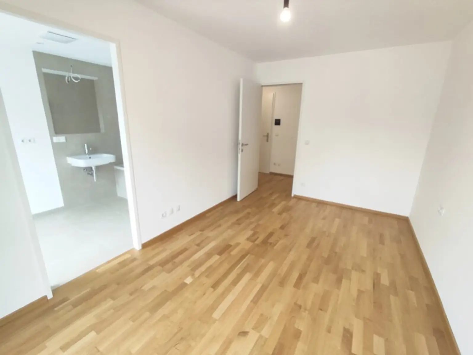 Modern wohnen in Meidling! Neubau 2-Zimmer-Erstbezug mit Balkon im 5. Liftstock - Top61