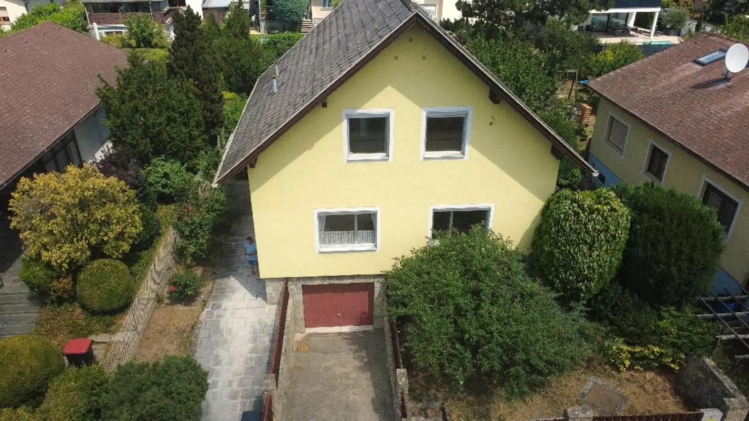 Lufaufnahme Vorderseite