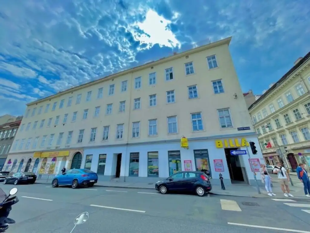 INNENSTÄDTISCHE - 3-Zimmer WOHNUNG -RENOVIERUNGSBEDÜRFTIG- mit sehr viel Potenzial - in Top Lage Wiens beim NASCHMARKT - Nähe KARLSPLATZ!
