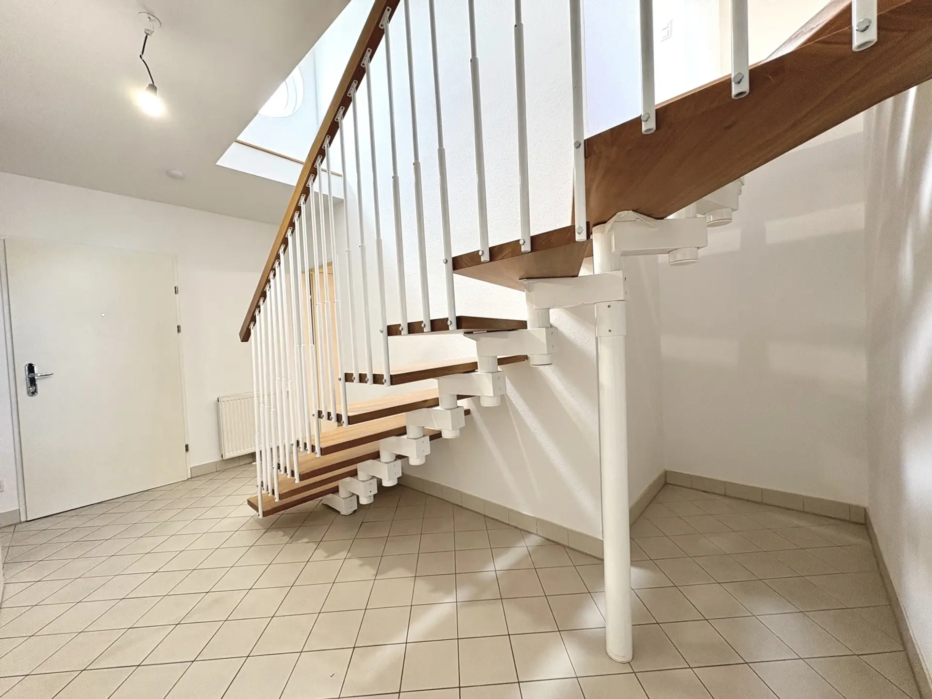 20250327_111211150_iOS