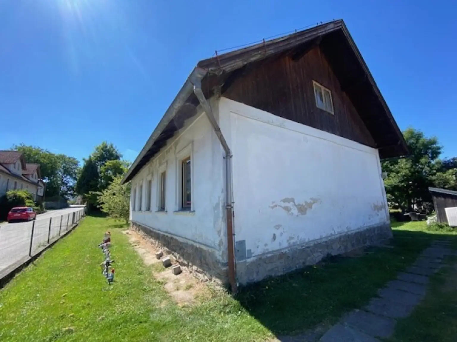 *****Großes Grundstück mit altem Einfamilienhaus*****