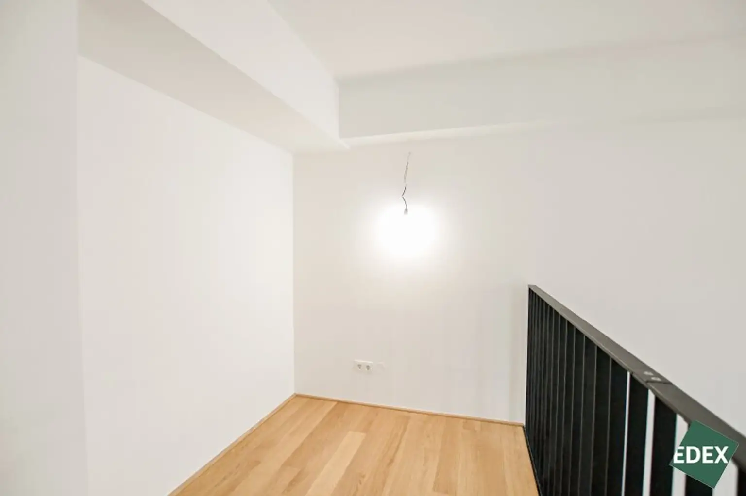 Erstbezug: Moderne Wohnung mit Galerie, Balkon und offener Raumgestaltung