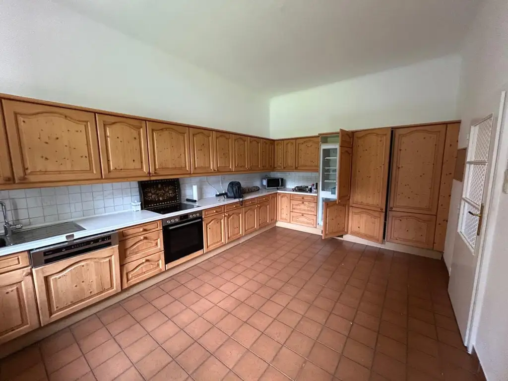 ZWEI ZIMMER WOHNUNG IN KIERLING MIT GARTEN!