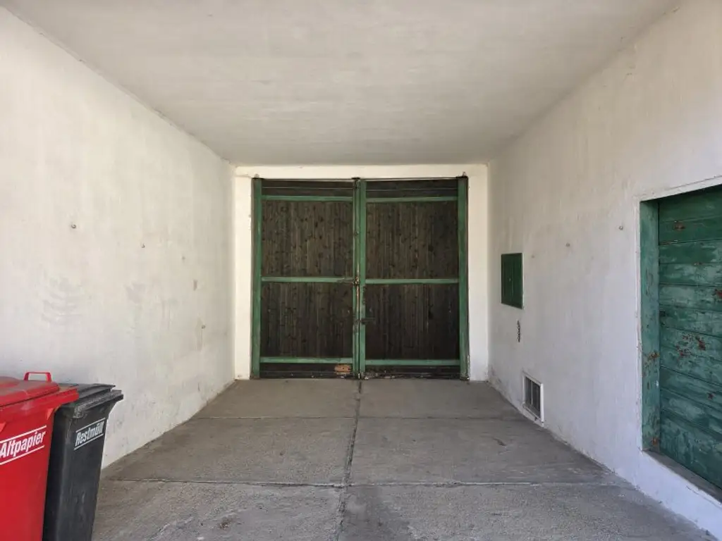 „NUR 25 MINUTEN von WIEN!“ EIN- ODER ZWEIFAMILIENHAUS – schönes ECKGRUNDSTÜCK