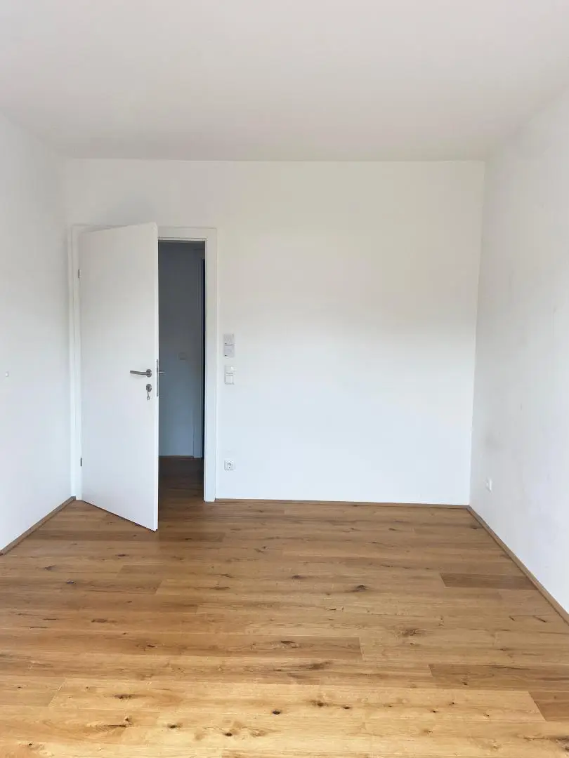 Moderne Dachgeschosswohnung inkl. Einbauküche und Loggia - Top A08