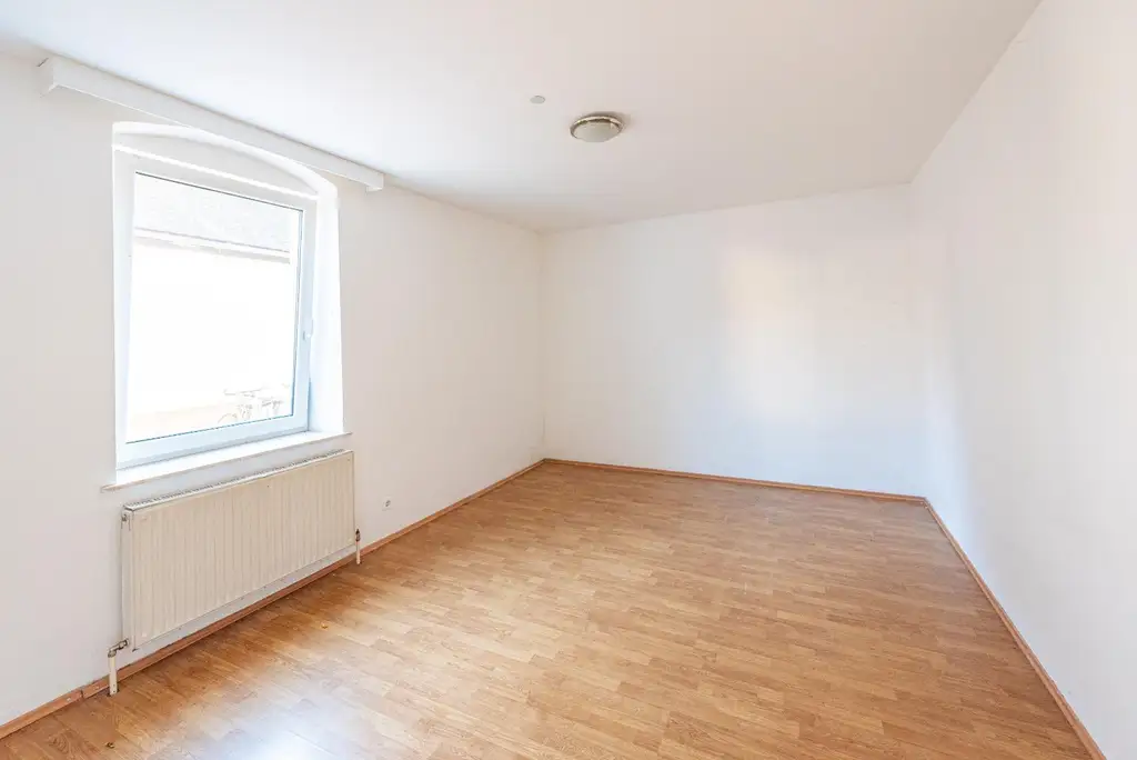 Schlichte Erdgeschosswohnung im Stadtzentrum