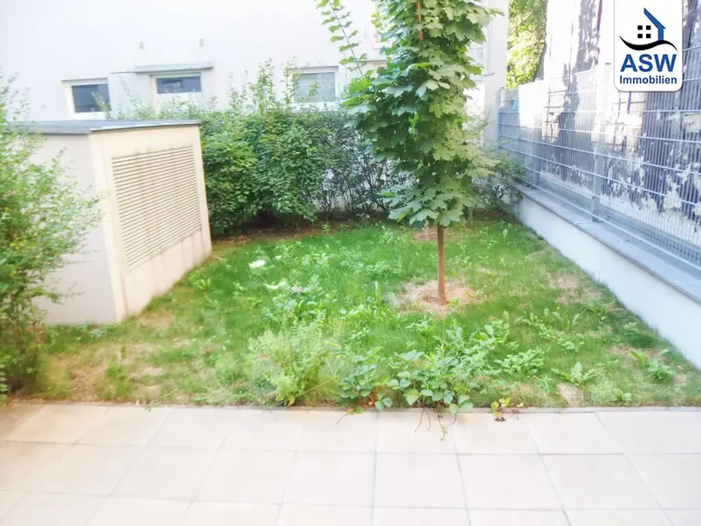 Bürowidmung: Tolle 3-Raum-Maisonette mit Terrasse und Garten
