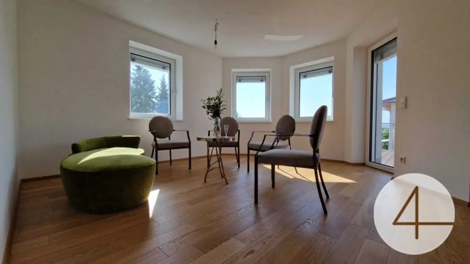 Ihr Freiluft - Wohnzimmer Terrassenvilla der Extraklasse