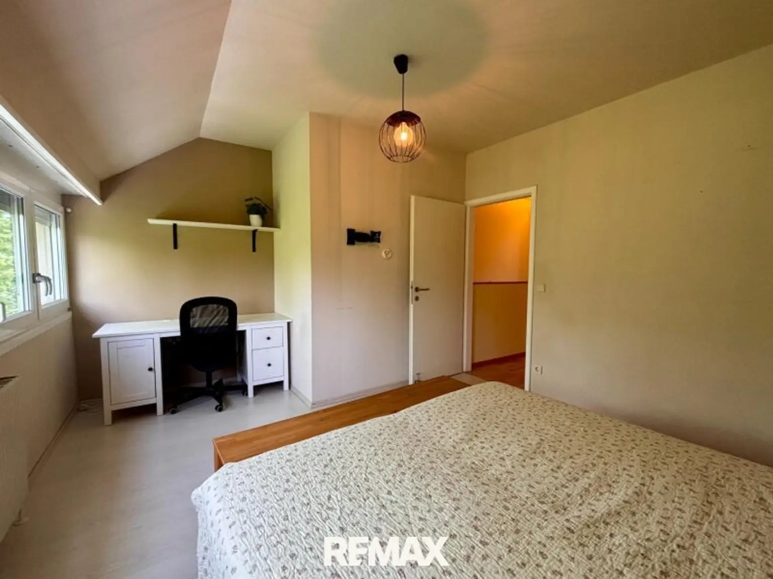 OG, Schlafzimmer mit Officemöglichkeit