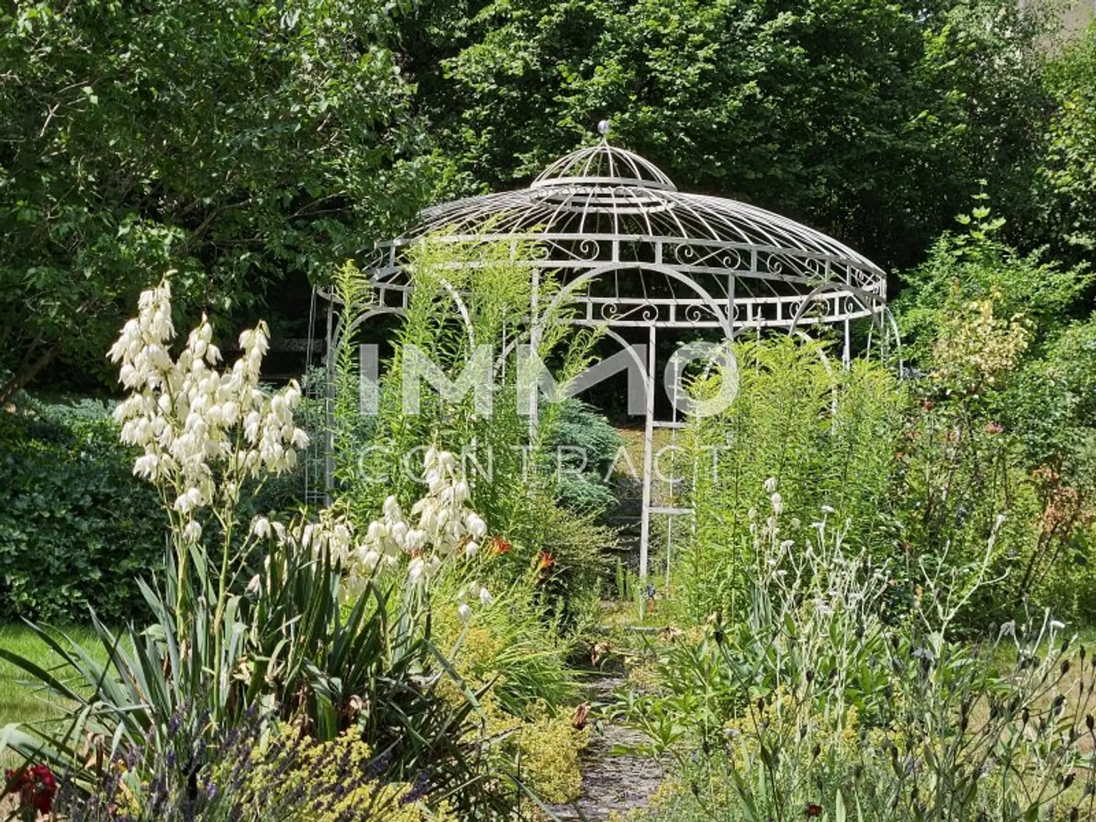 Gartenpavillon