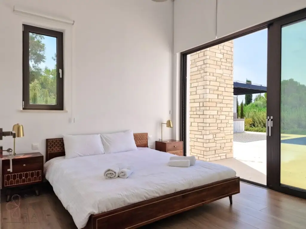 Mediterranes Wohnen mit Weitblick – Luxusvilla in Paphos, bezugsfertig