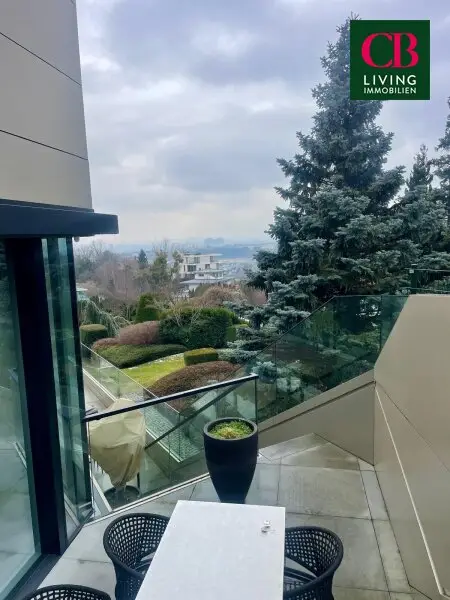 EXKLUSIVE VILLA IN BESTER LAGE – Wohnen, wo der Himmel Wien küsst !!
