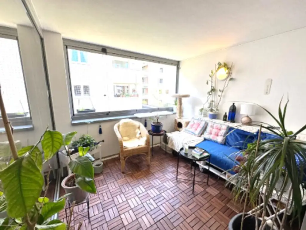 Telfs: 2-Zimmer-Neubauwohnung mit verglaster Loggia, Tiefgarage und hochwertiger DAN-Küche in zentraler ruhiger Lage zu kaufen