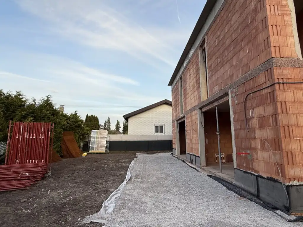 +EXKLUSIVES NEUBAUPROJEKT IN KOTTINGBRUNN+ Stilvolle Doppelhaushälften mit Garten! – Bezugsfertig Q1 / 2026