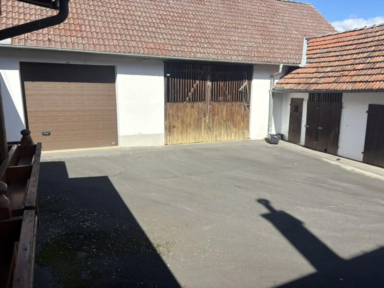 ** CHARMANTES ORIGINAL **  Olbendorf - gepflegter Vierkanthof in Ortslage mit ca. 1470 m2 Eigengrund !!