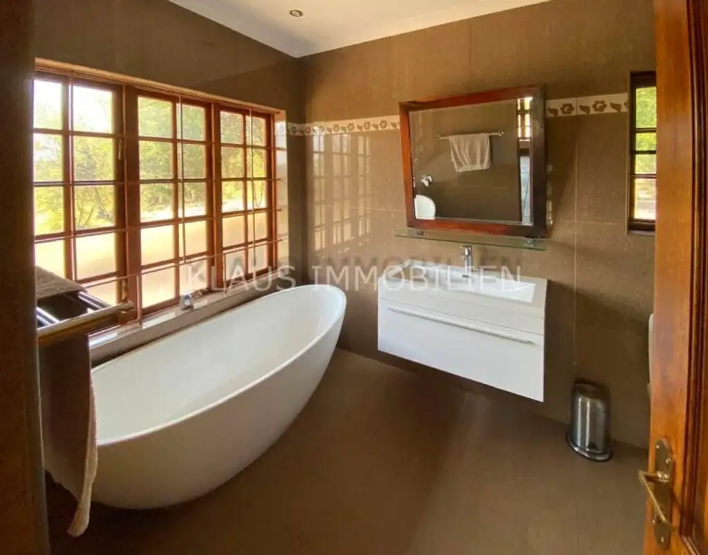 in Vorbereitung! Leben Sie den südafrikanischen Traum und entdecken Sie die Schönheit des privaten Wildtierreservat am Vaalkop Dam Nature Reserve