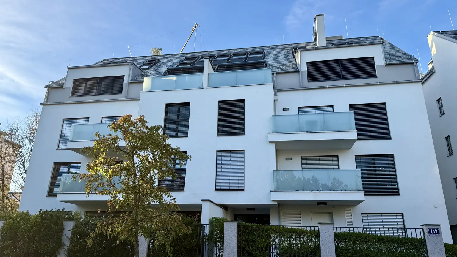 Exklusives Wohnen in idyllischer Cottagelage (inkl. Garage)