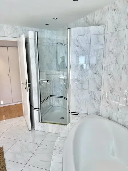 EXQUISITES EIGENHEIM - EinfamilienHaus in ruhiger Sonnenlage - MARIA ENZERSDORF!