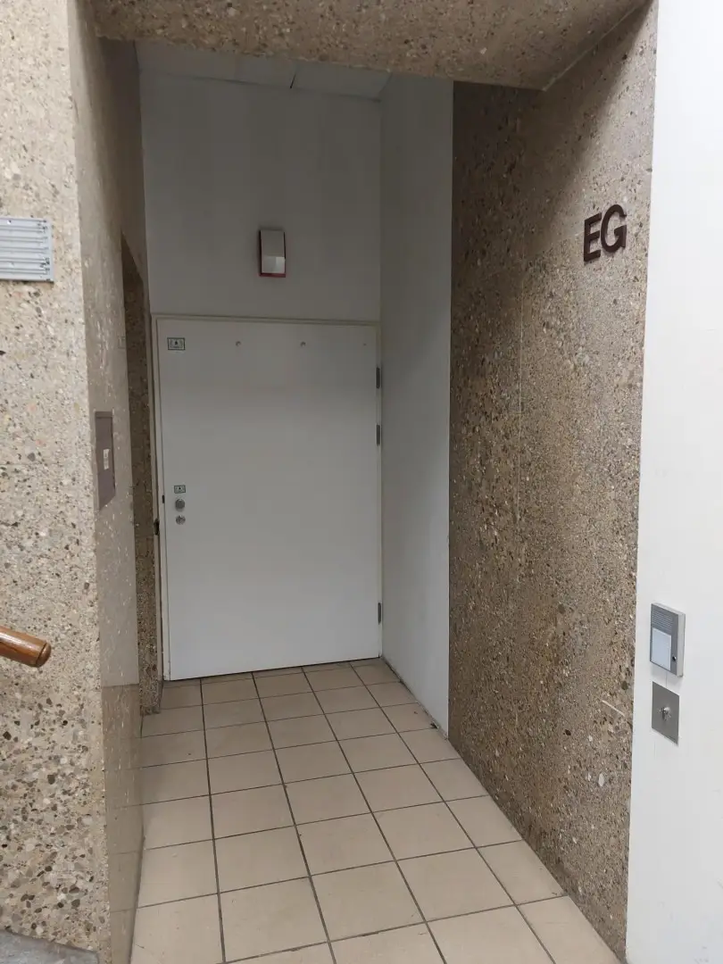 Eingang Büro MO 15