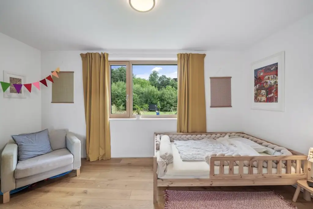 Exklusives Einfamilienhaus mit Blick auf das Sacré Coeur in Pressbaum