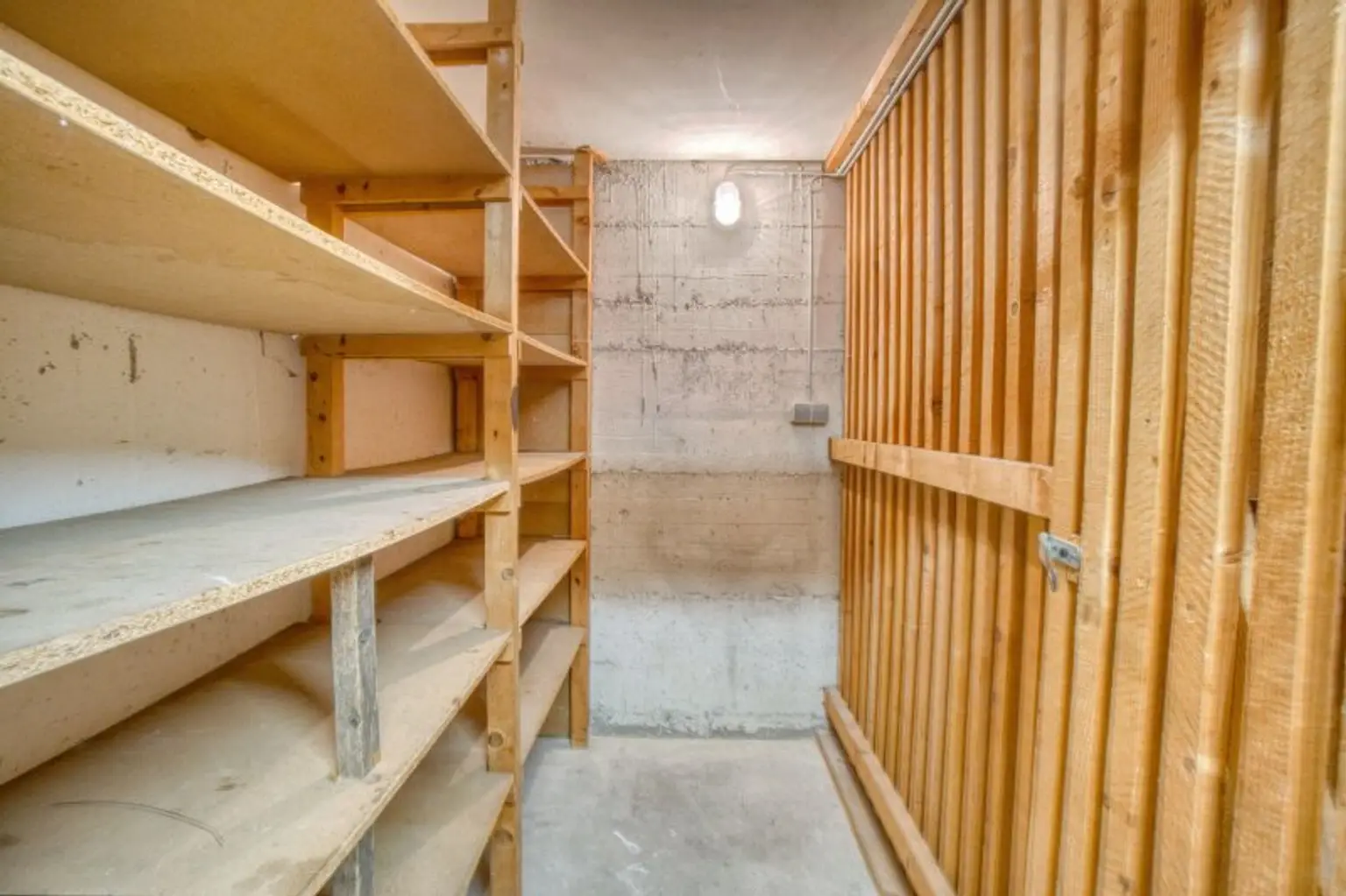 Attraktive 2-Zimmer-Wohnung mit Südbalkon und Tiefgarage