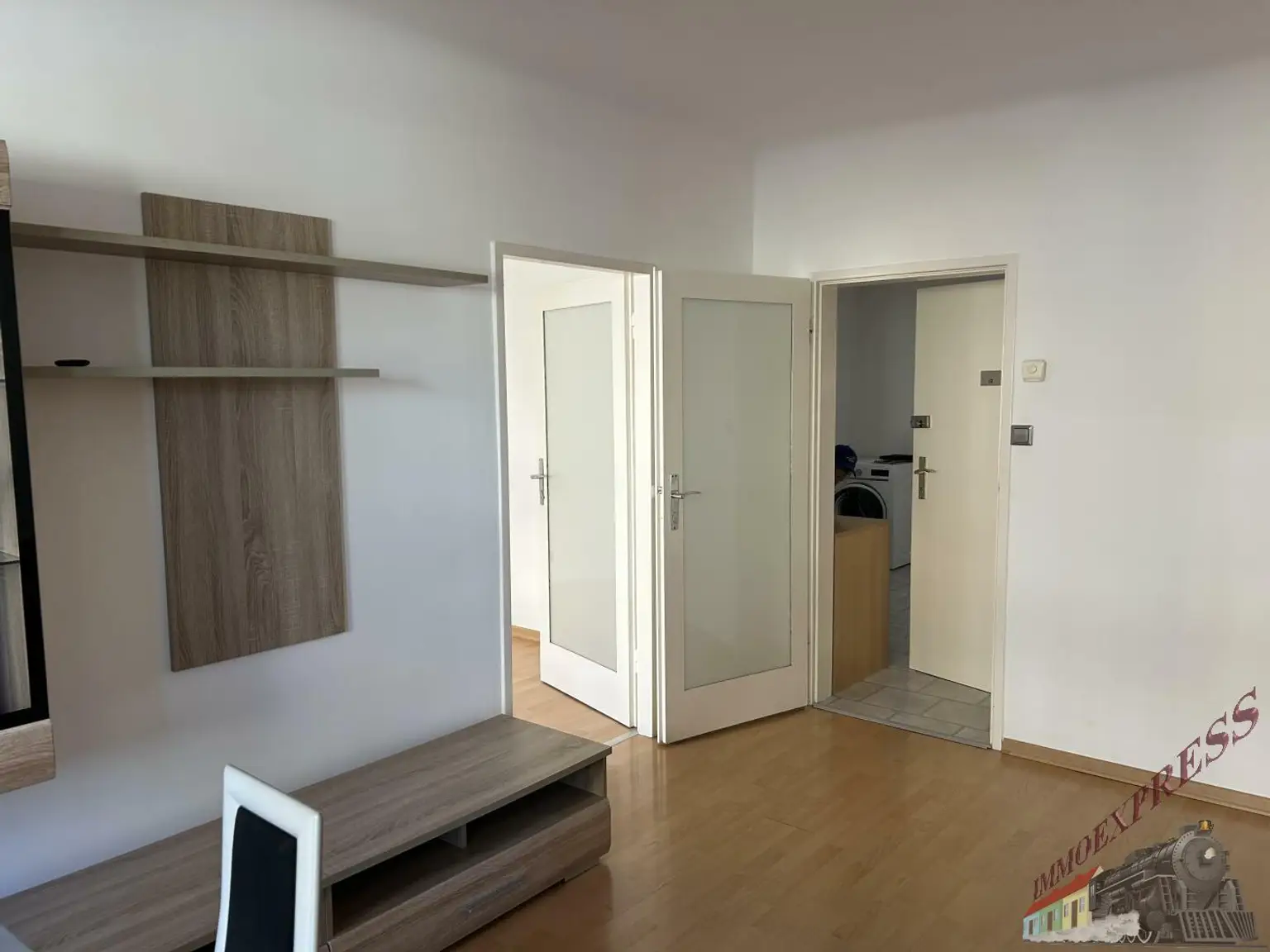Perfekte WG-Wohnung für 2 Studierende im 11. Bezirk – top Lage & möbliert