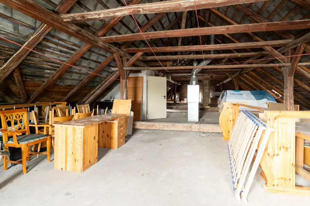 Neuhofen an der Krems, Haus mit Kleinwohnungen und Zimmer zu kaufen! PROVISIONSFREI