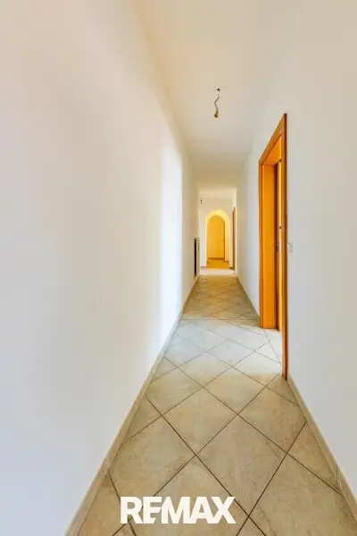 Wohnung 1: Gang
