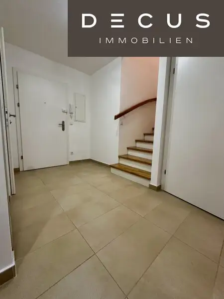 SONNENUNTERGANG UND URLAUBSGEFÜHL MITTEN IN DER STADT