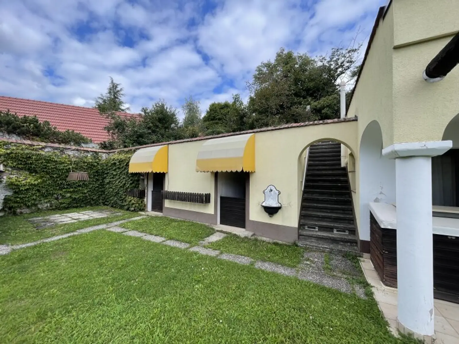 Kleines Landhaus mit Gewölbekeller in bester Ruhelage im Weinviertel
