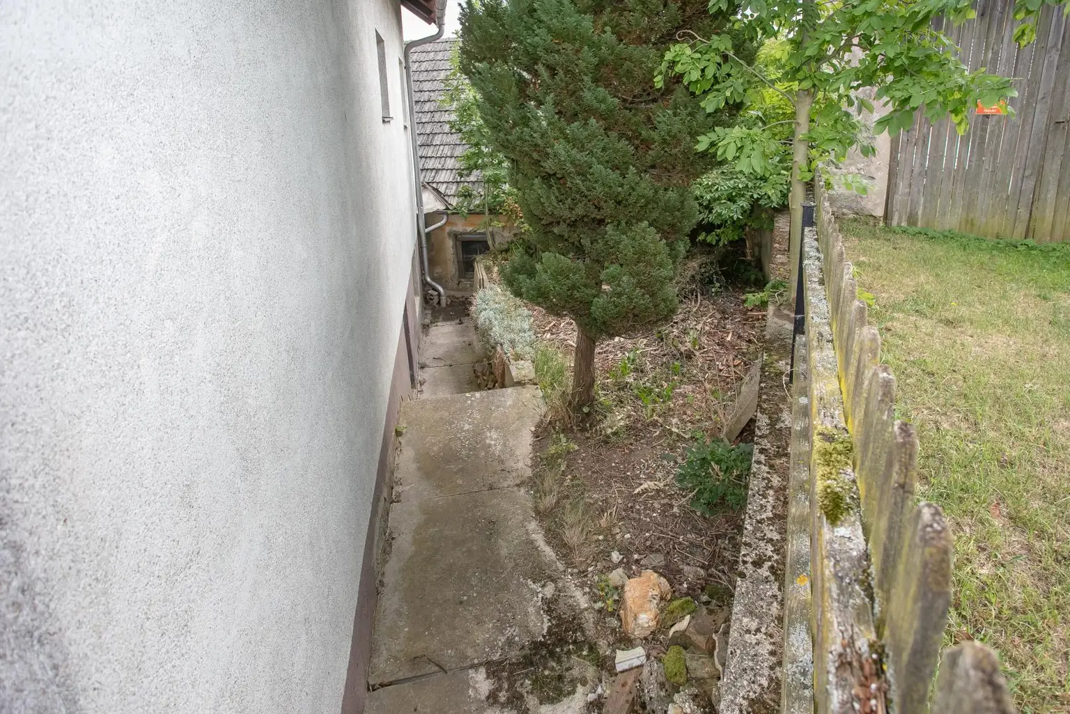 hinterm Haus