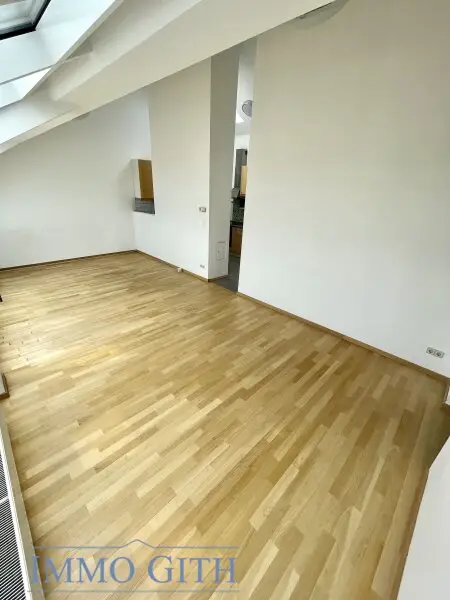 DACHGESCHOSSJUWEL MIT SPEKTAKULÄREM WIENBLICK - UNBEFRISTET & PROVISIONSFREI ZU MIETEN!
