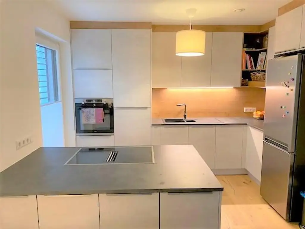 TRAUMHAFT WOHNEN AM SEE - TOP AUSGESTATTET - MODERN - ZWEI TIEFGARAGENPLÄTZE INKLUSIVE