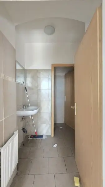 Schöne Geschäftslokal, Gewerbeimmobilien, Souterrain